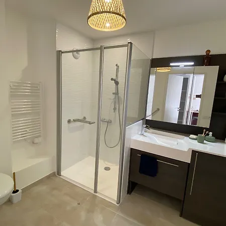 Apartahotel Domitys - Regalecia Uzès